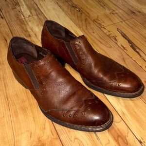 Born Crown studded wing tip loafer slip on mahogany men’s 9.5